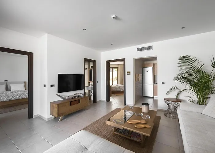 Porto Carras Grand Private Poolside Daire Neos Marmaras