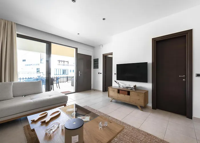 Porto Carras Grand Private Poolside Daire Neos Marmaras